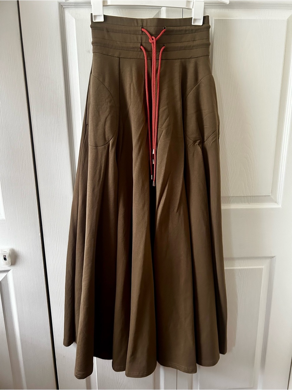AKIRA Olive Green High Waist Flare Skirt w/ Slit & Pockets Size Small
